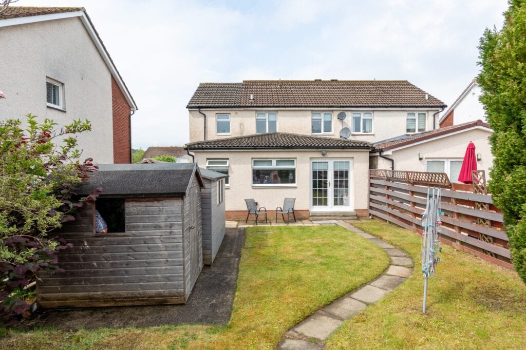 89 Invergarry Drive, Deaconsbank, G46 8UY Nicol Estate Agents
