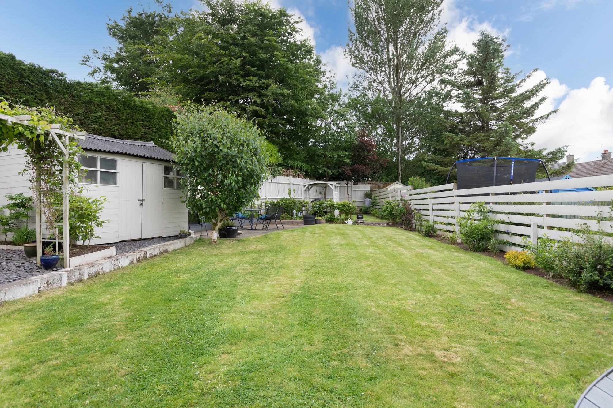 37 Kippen Drive, Busby Nicol Estate Agents