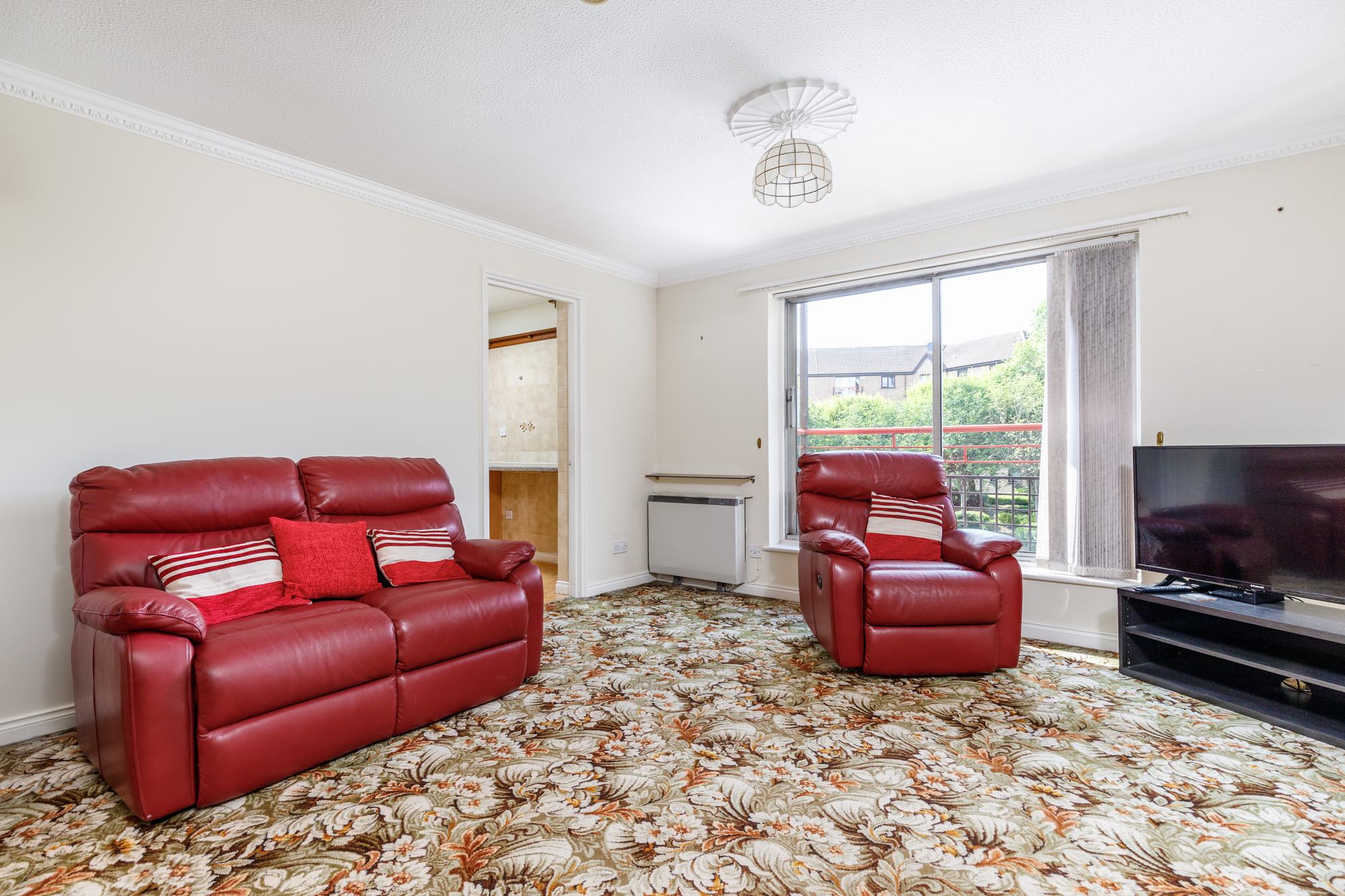 25 Riverview Drive, The Waterfront, Tradeston Nicol Estate Agents