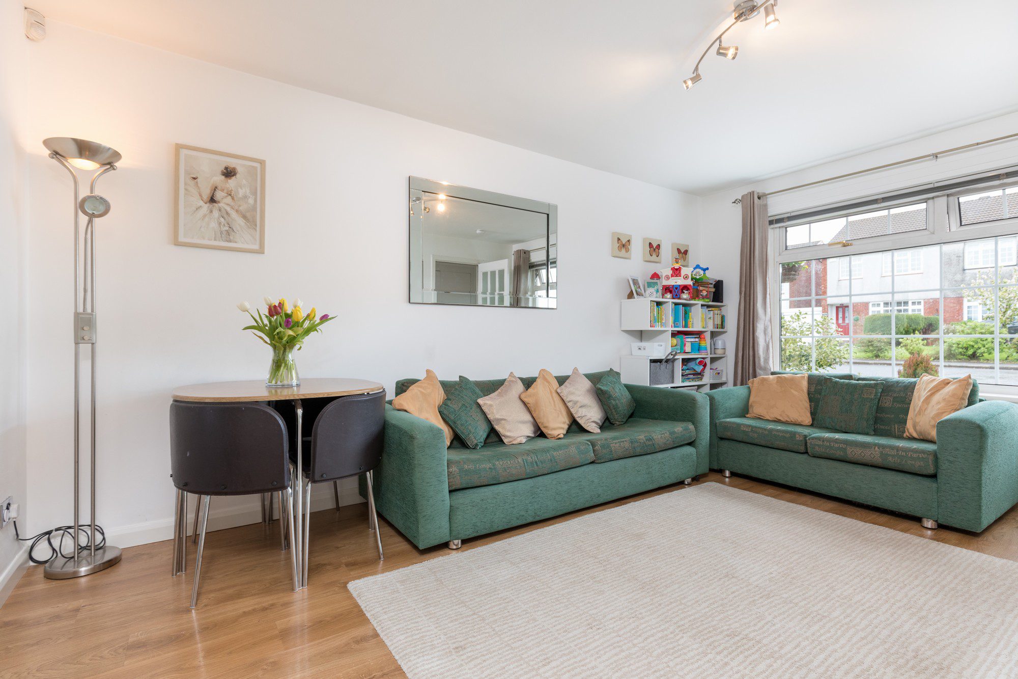 Invergarry Drive, Deaconsbank Nicol Estate Agents