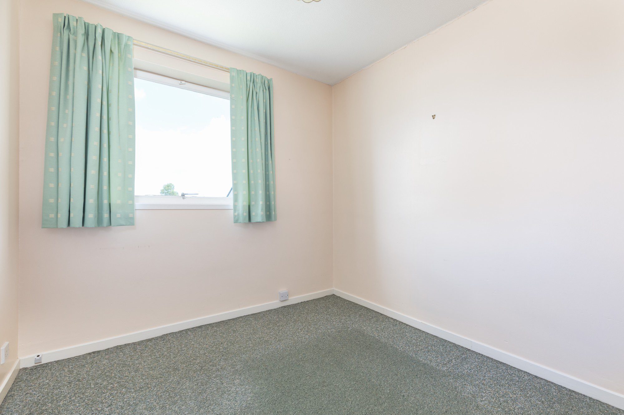 Broom Road East, Newton Mearns Nicol Estate Agents