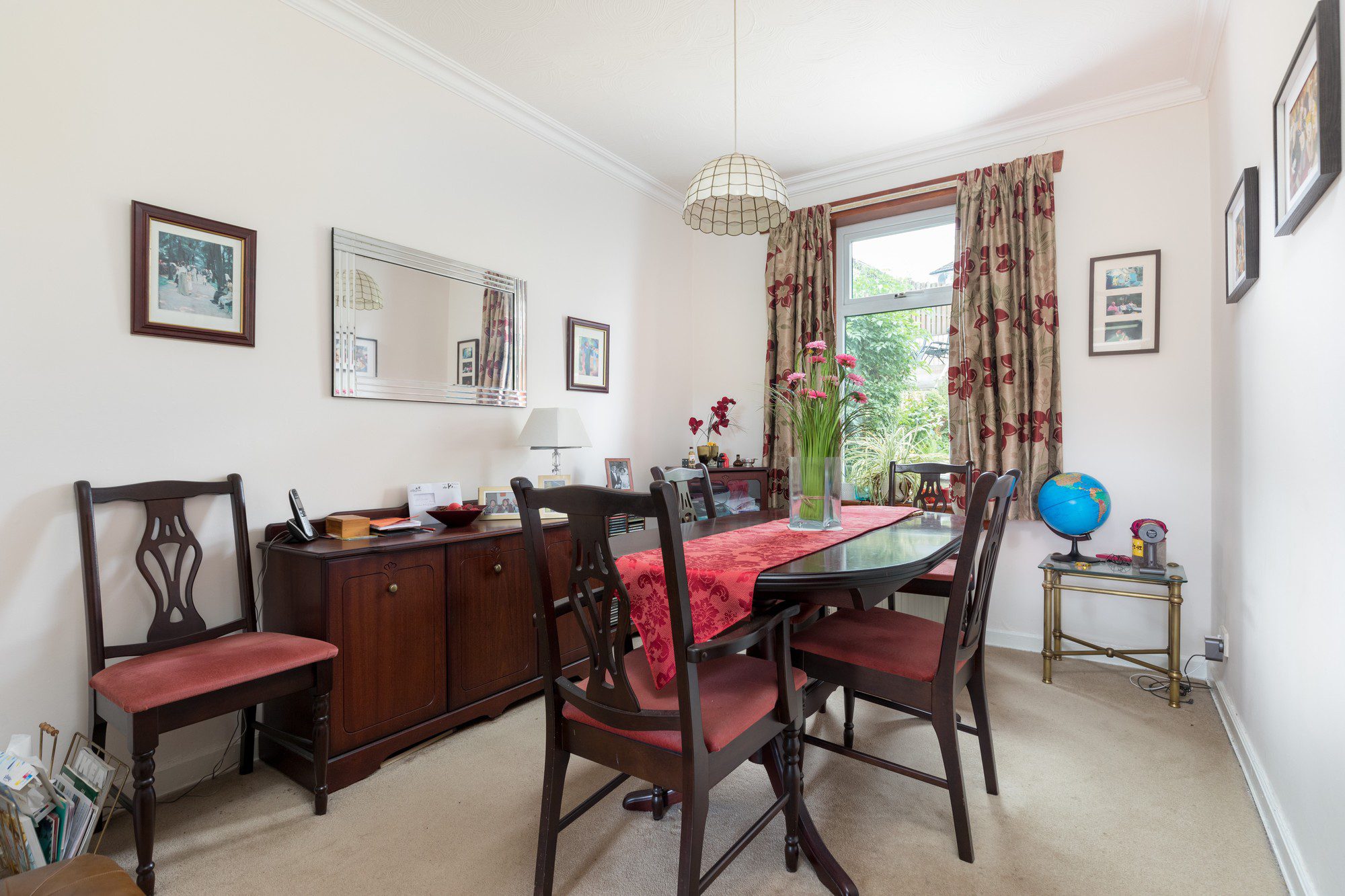 Moray Drive, Clarkston Nicol Estate Agents