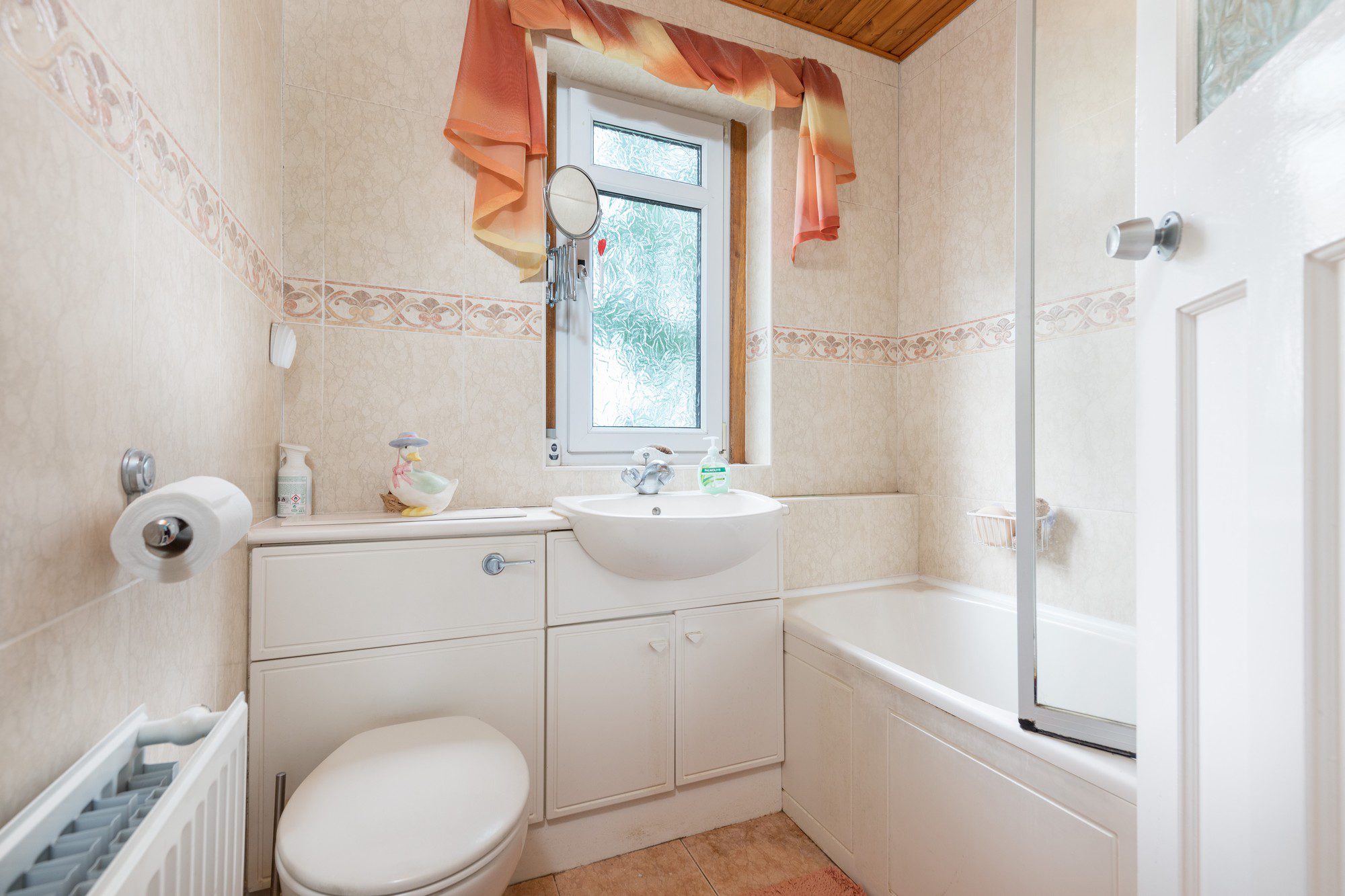 Moray Drive, Clarkston Nicol Estate Agents