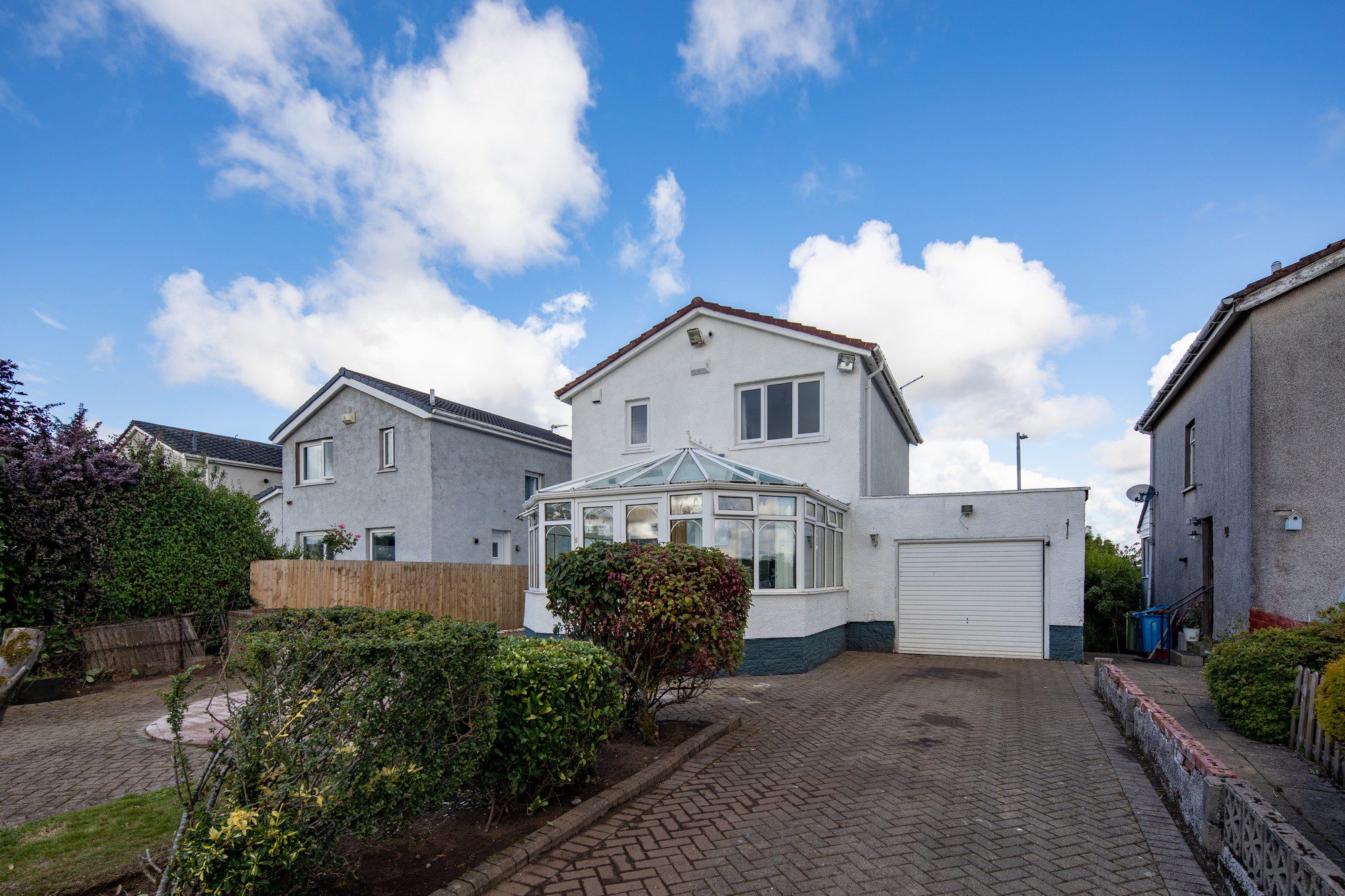 Worsley Crescent, Newton Mearns Nicol Estate Agents