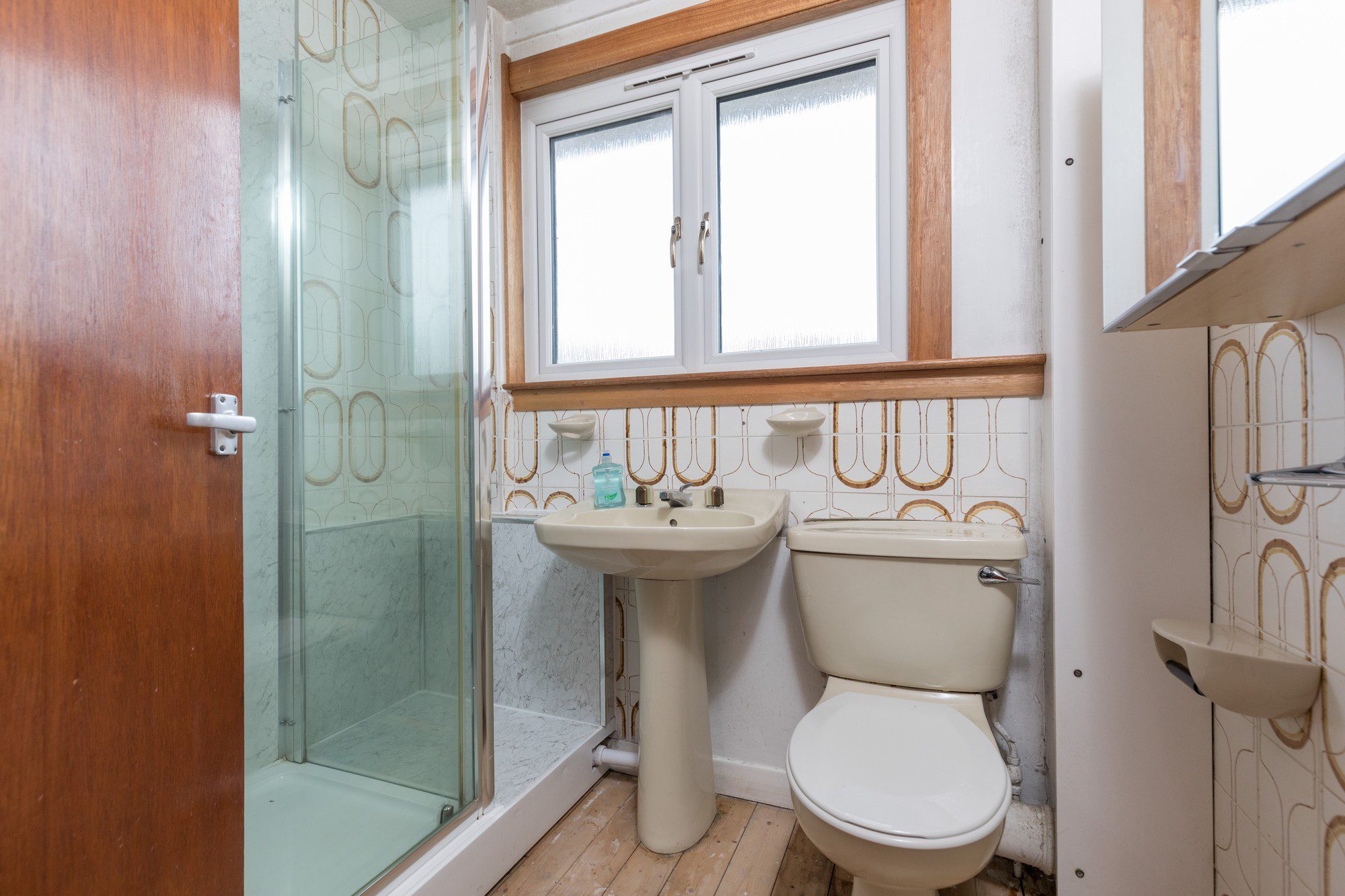 Kingston Avenue, Neilston Nicol Estate Agents