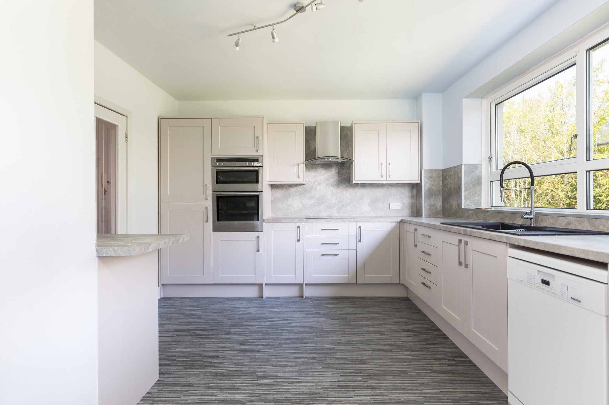 Fruin Court, Fruin Avenue, Newton Mearns Nicol Estate Agents