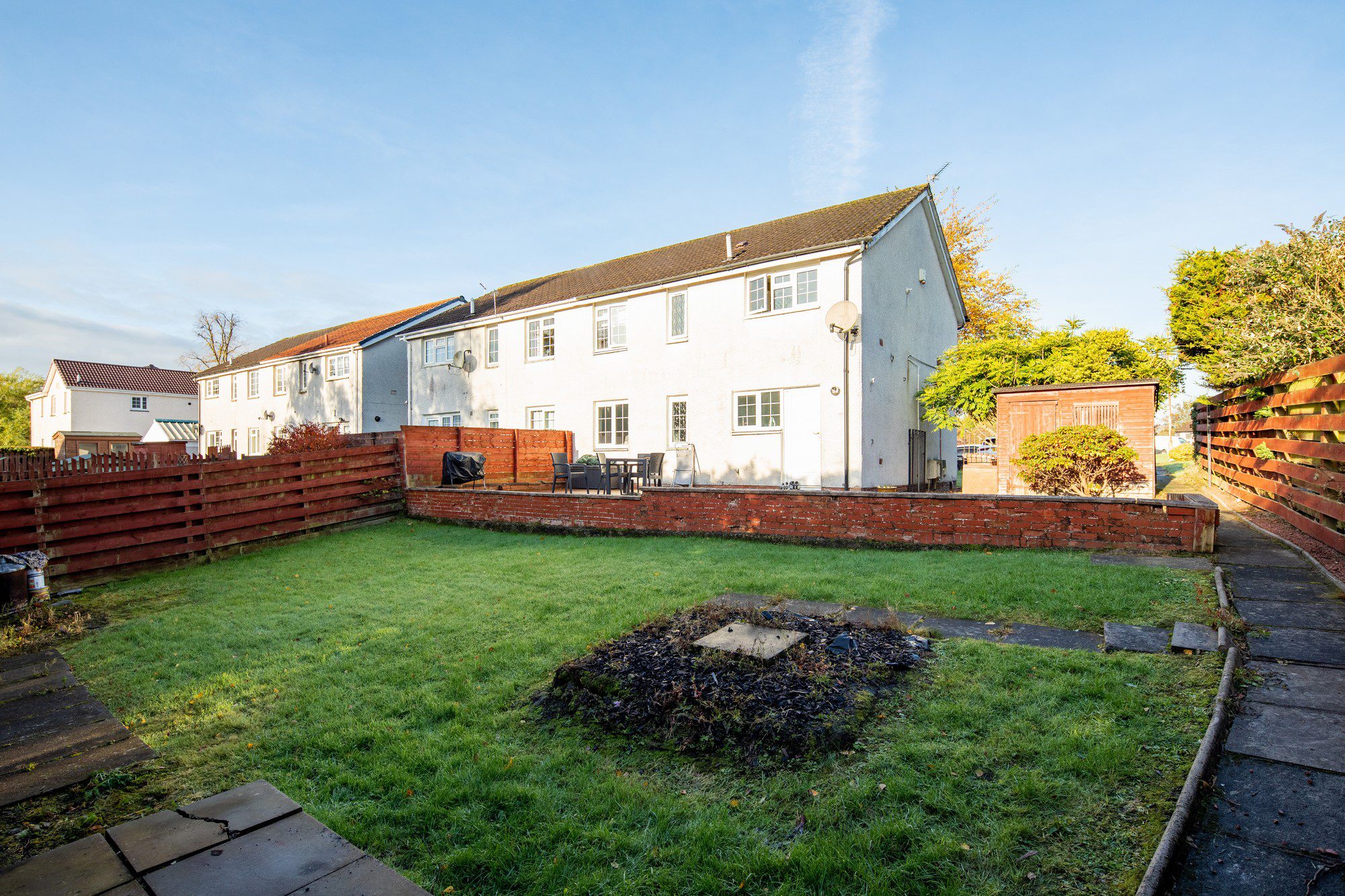 Invergarry Gardens, Deaconsbank Nicol Estate Agents