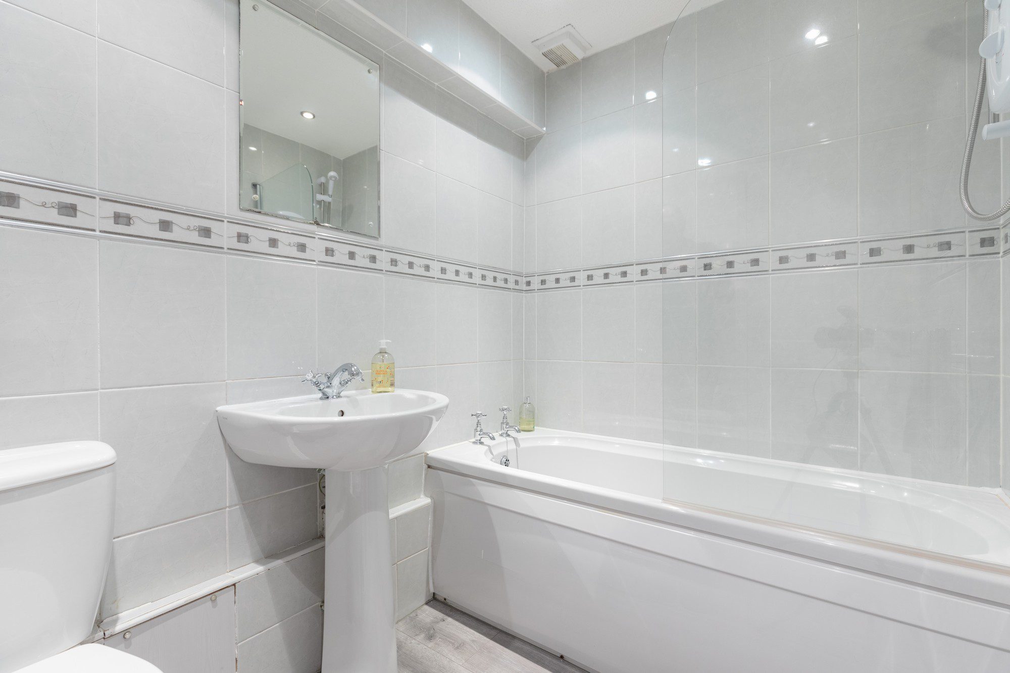 Buchanan Drive, Newton Mearns Nicol Estate Agents