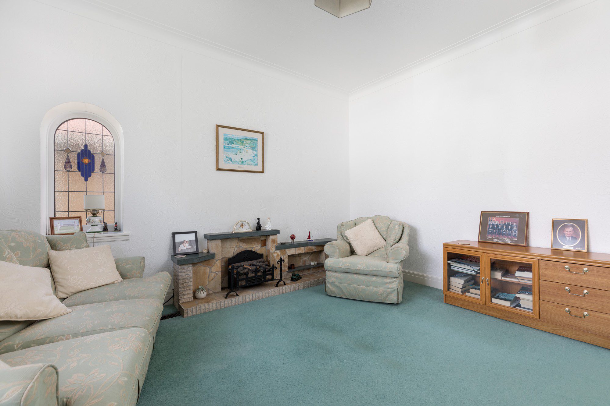 Larchfield Avenue, Newton Mearns Nicol Estate Agents