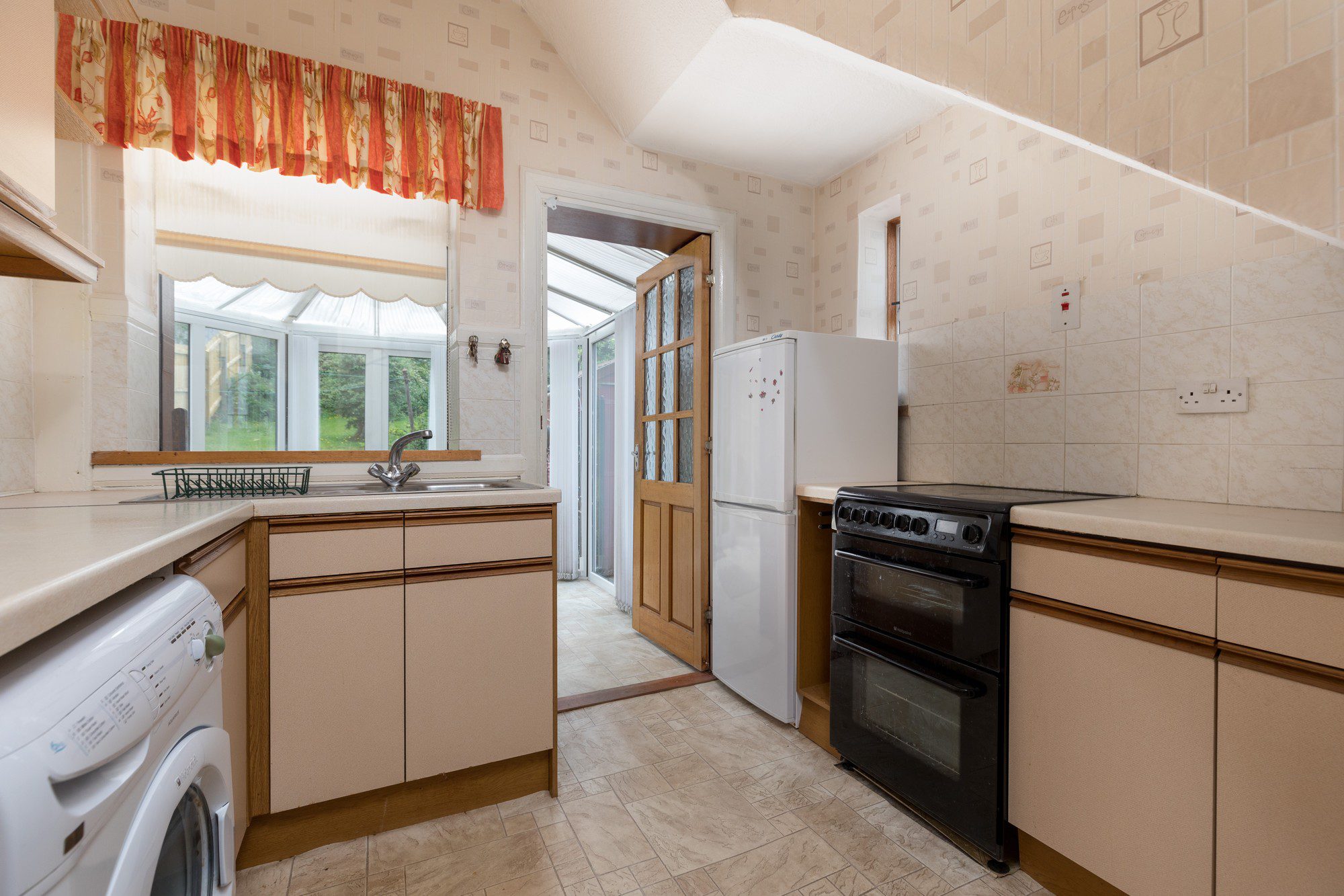 Orchard Park Avenue, Giffnock Nicol Estate Agents