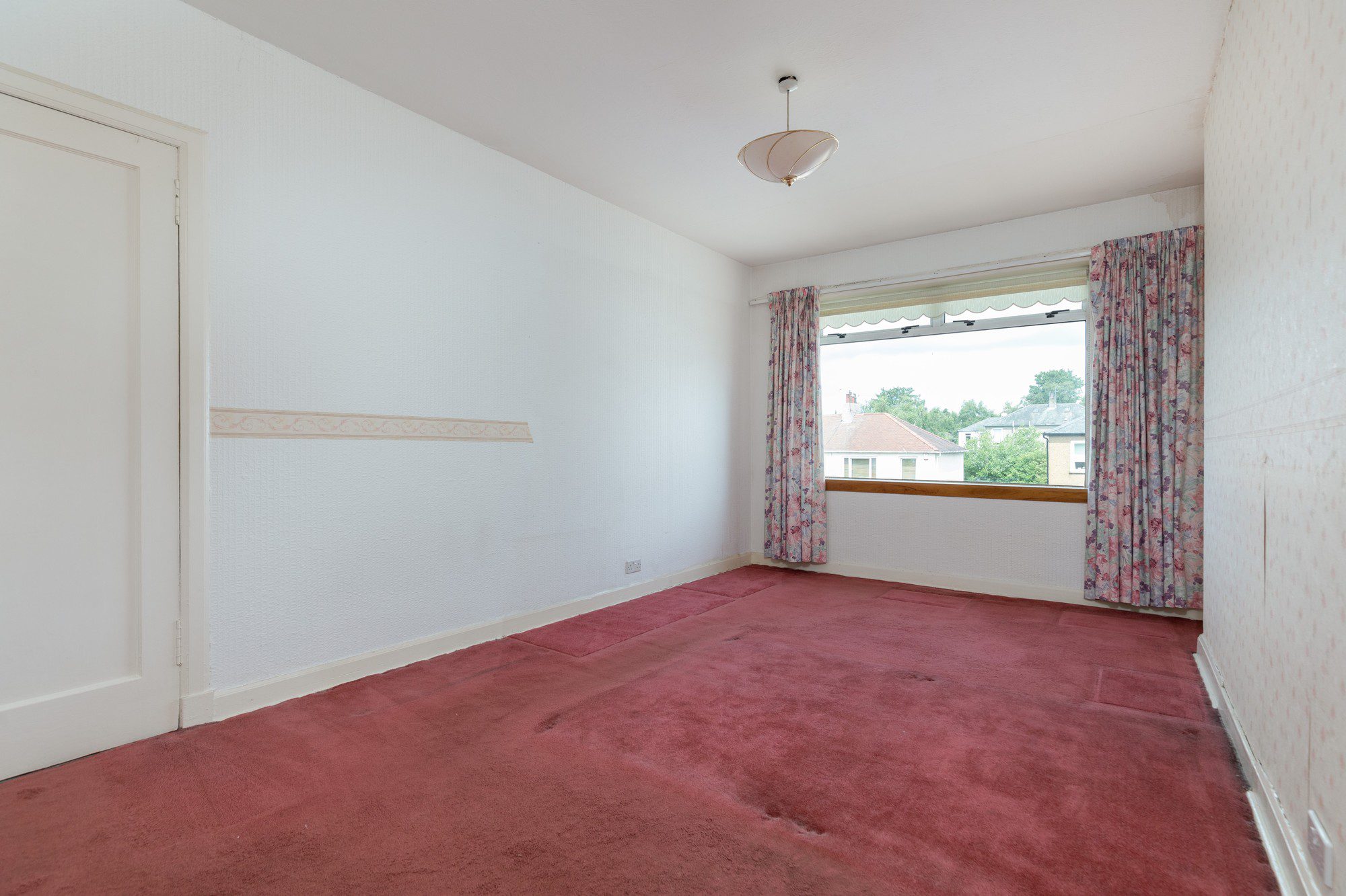 Orchard Park Avenue, Giffnock Nicol Estate Agents