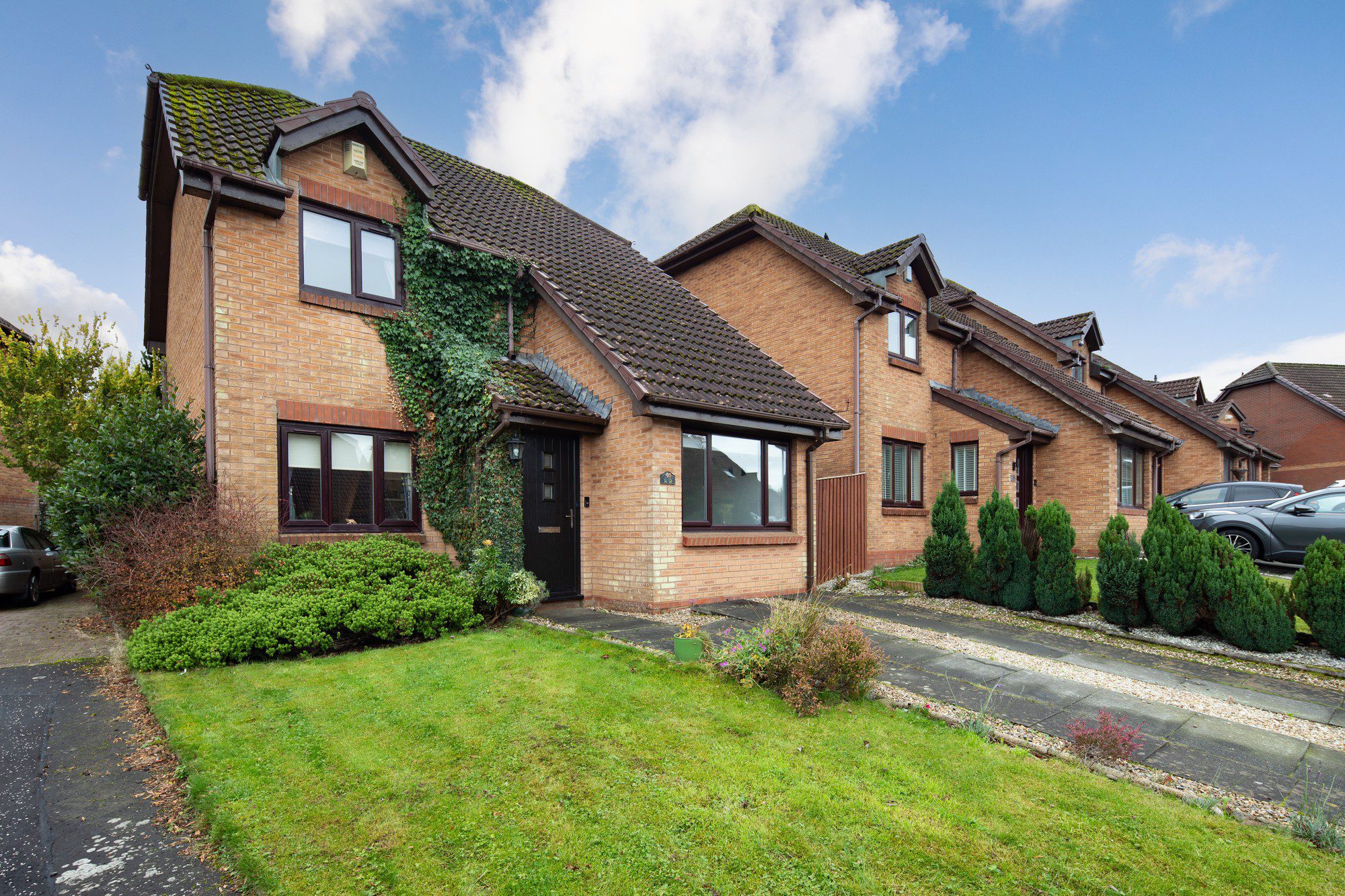 Eriskay Crescent, Newton Mearns Nicol Estate Agents