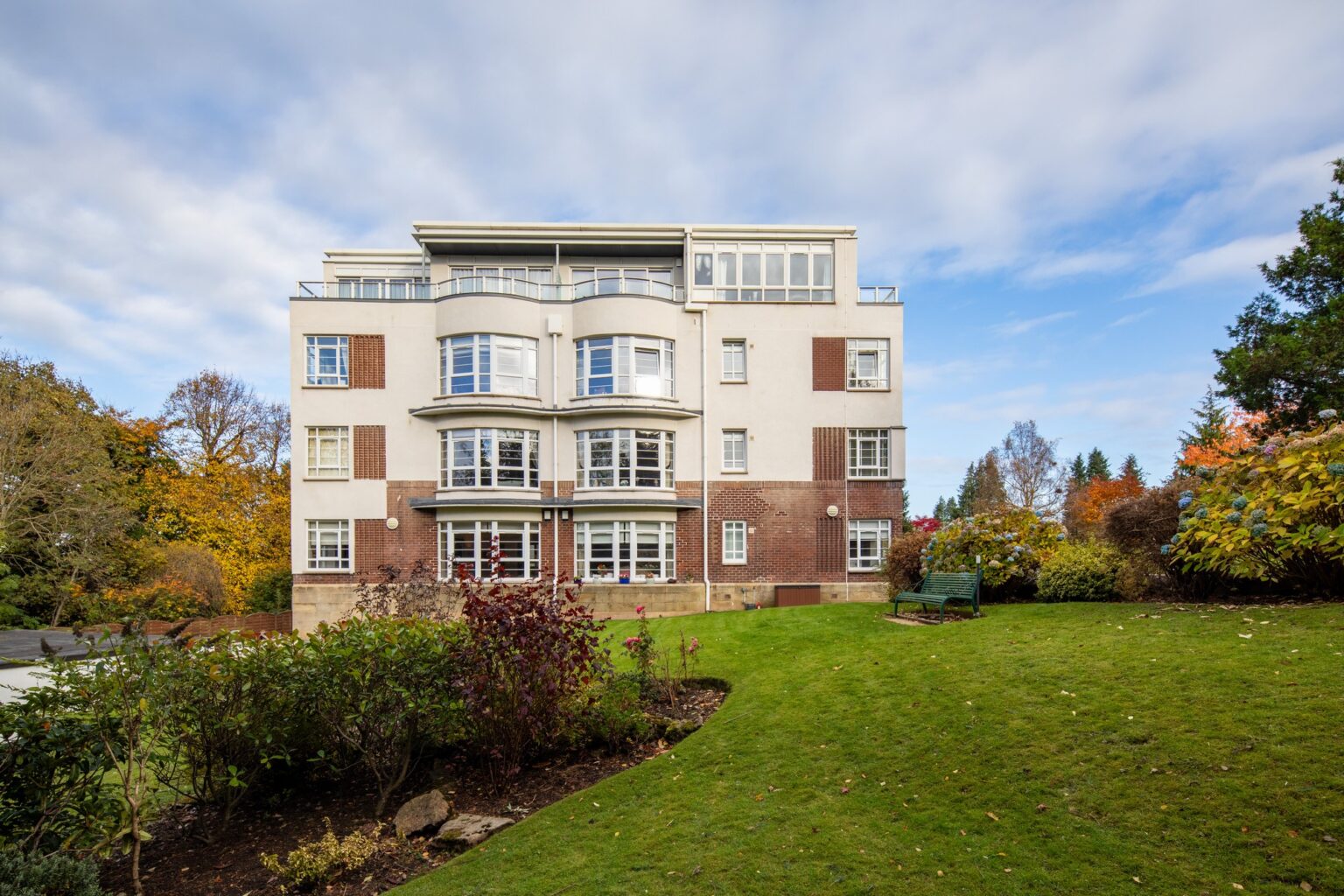 Sandringham Court, Newton Mearns Nicol Estate Agents