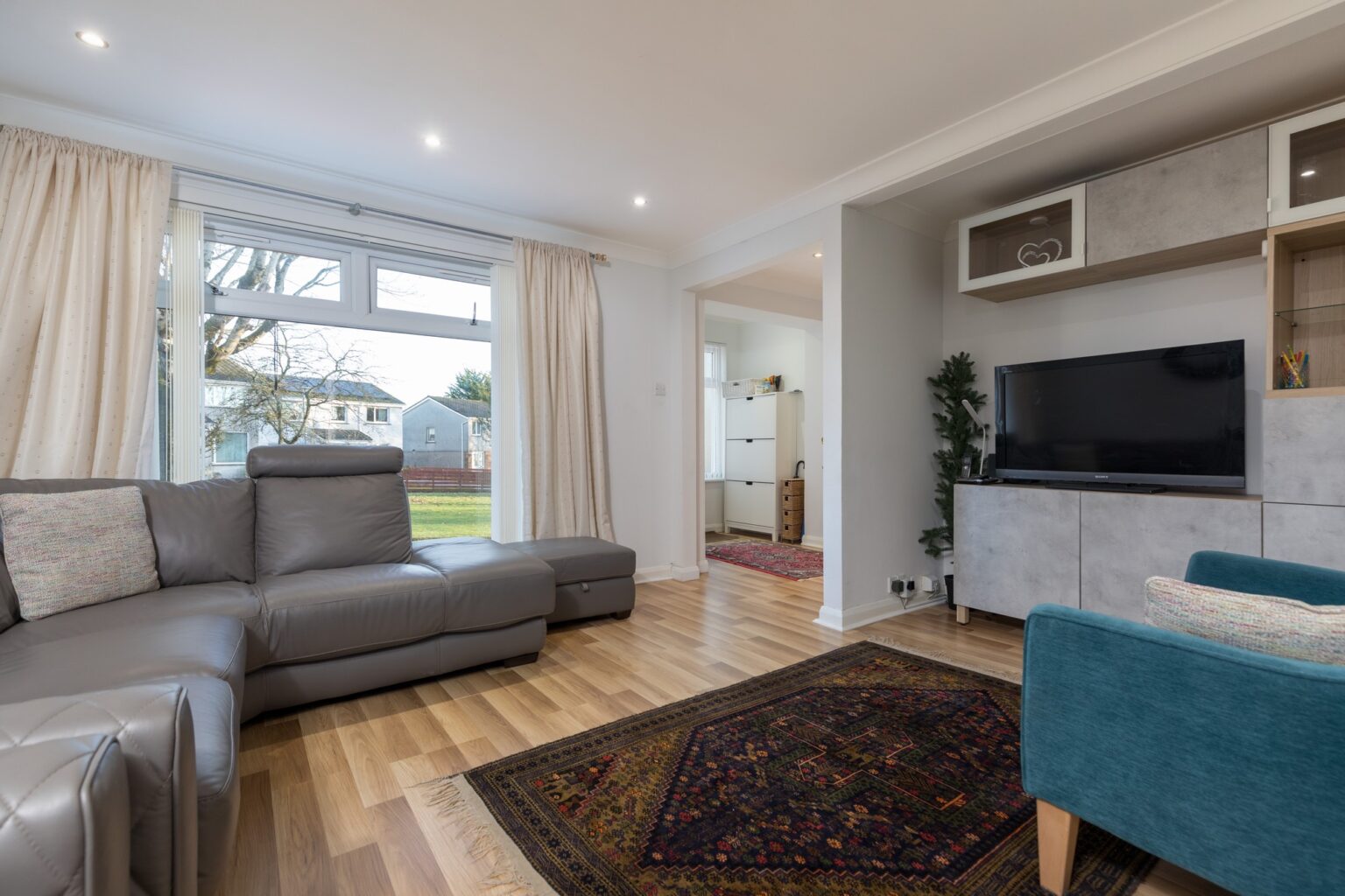 Kinloch Road, Newton Mearns Nicol Estate Agents