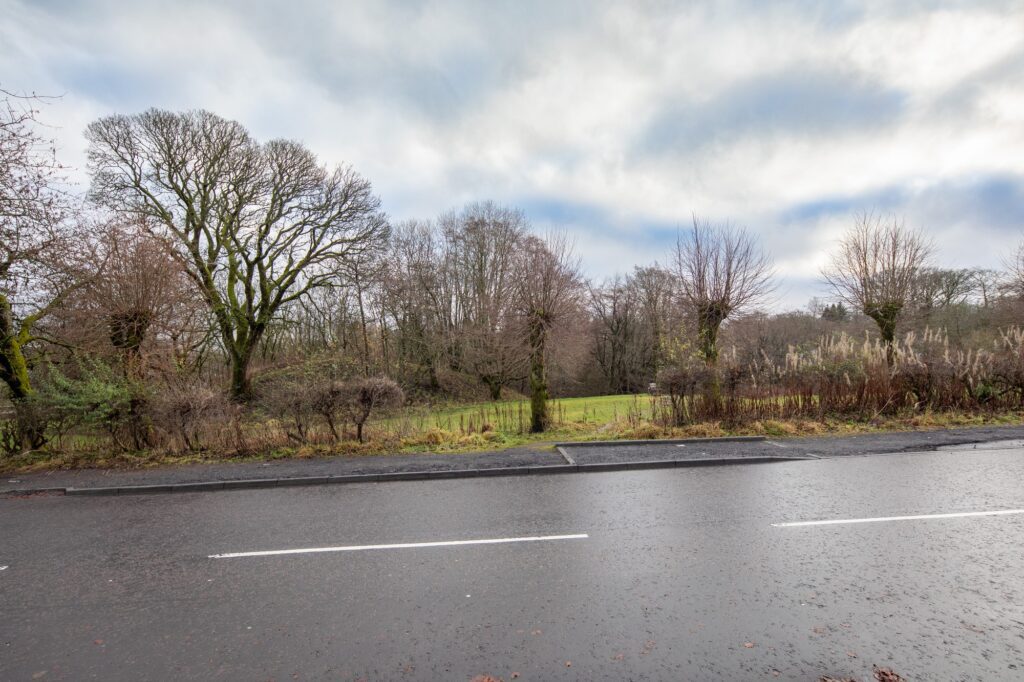 Polnoon Street, Eaglesham Nicol Estate Agents