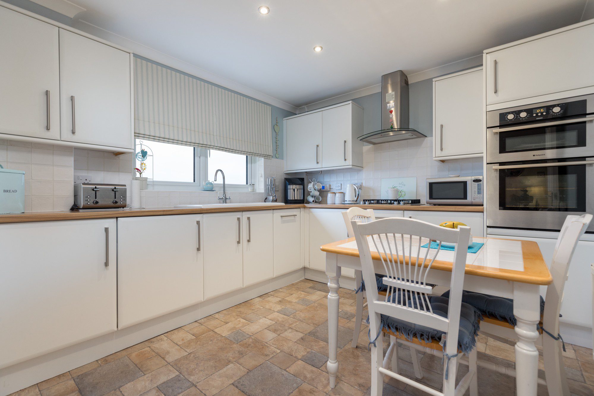 Ballantrae Drive, Newton Mearns Nicol Estate Agents