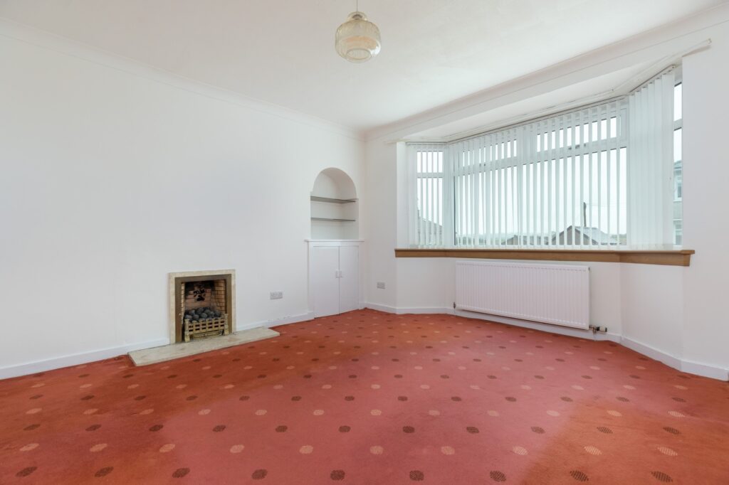 Craighill Drive, Clarkston Nicol Estate Agents