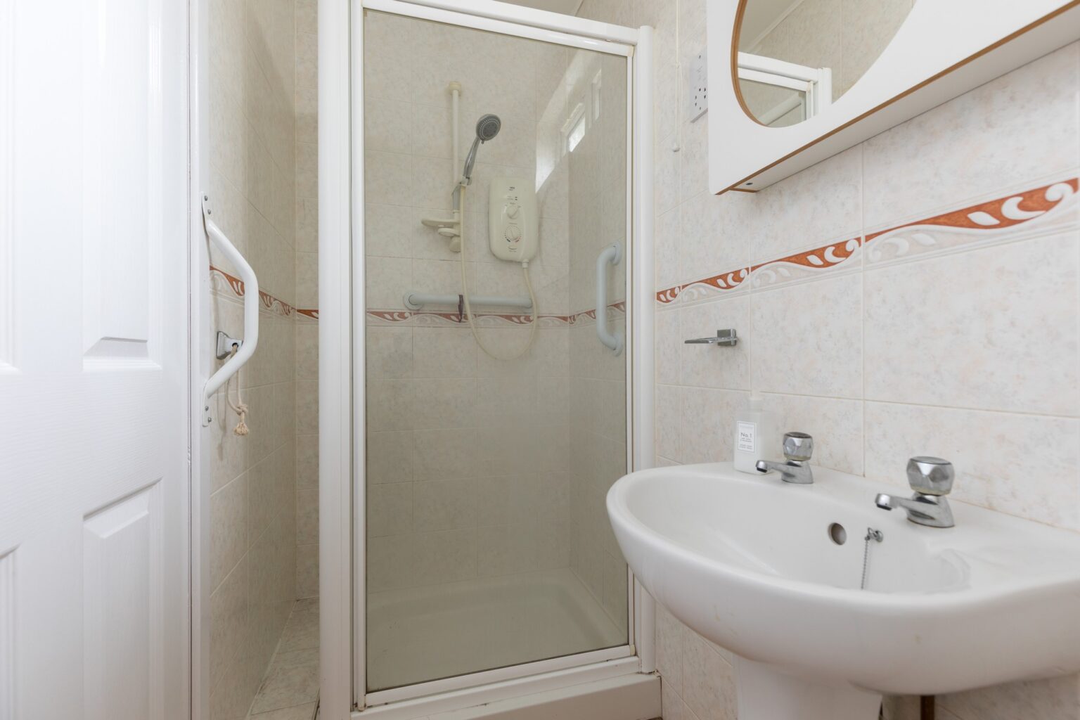 Craighill Drive, Clarkston Nicol Estate Agents