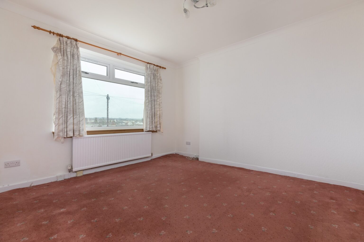 Craighill Drive, Clarkston Nicol Estate Agents