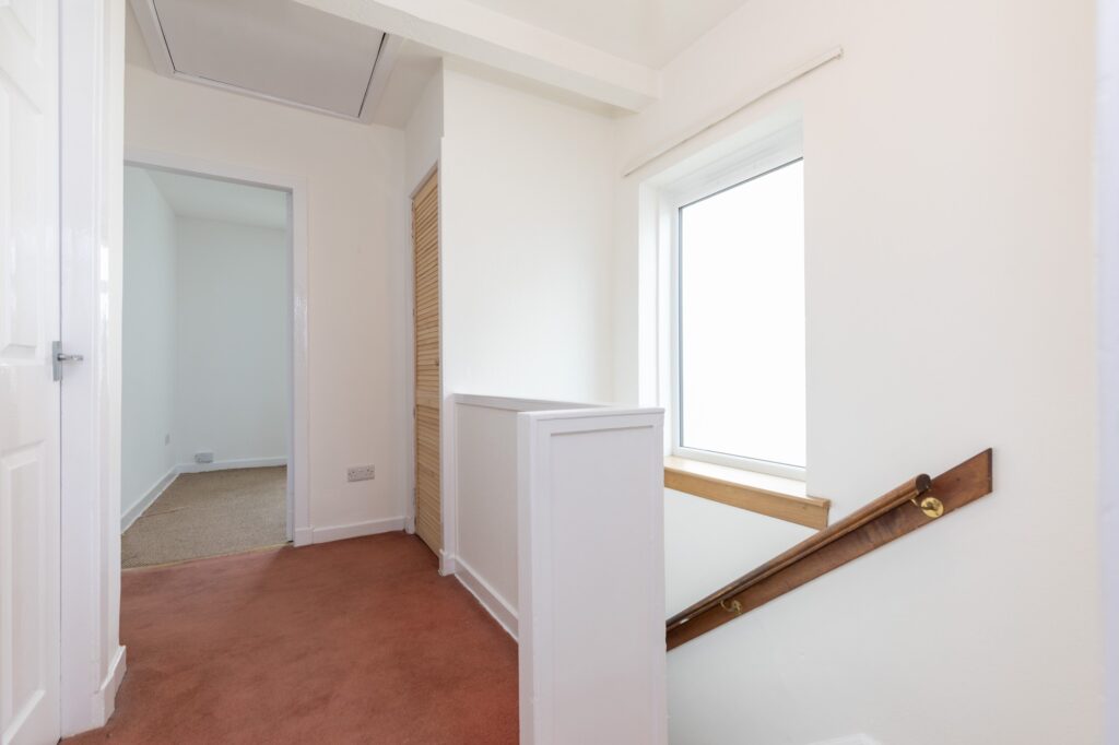 Craighill Drive, Clarkston Nicol Estate Agents