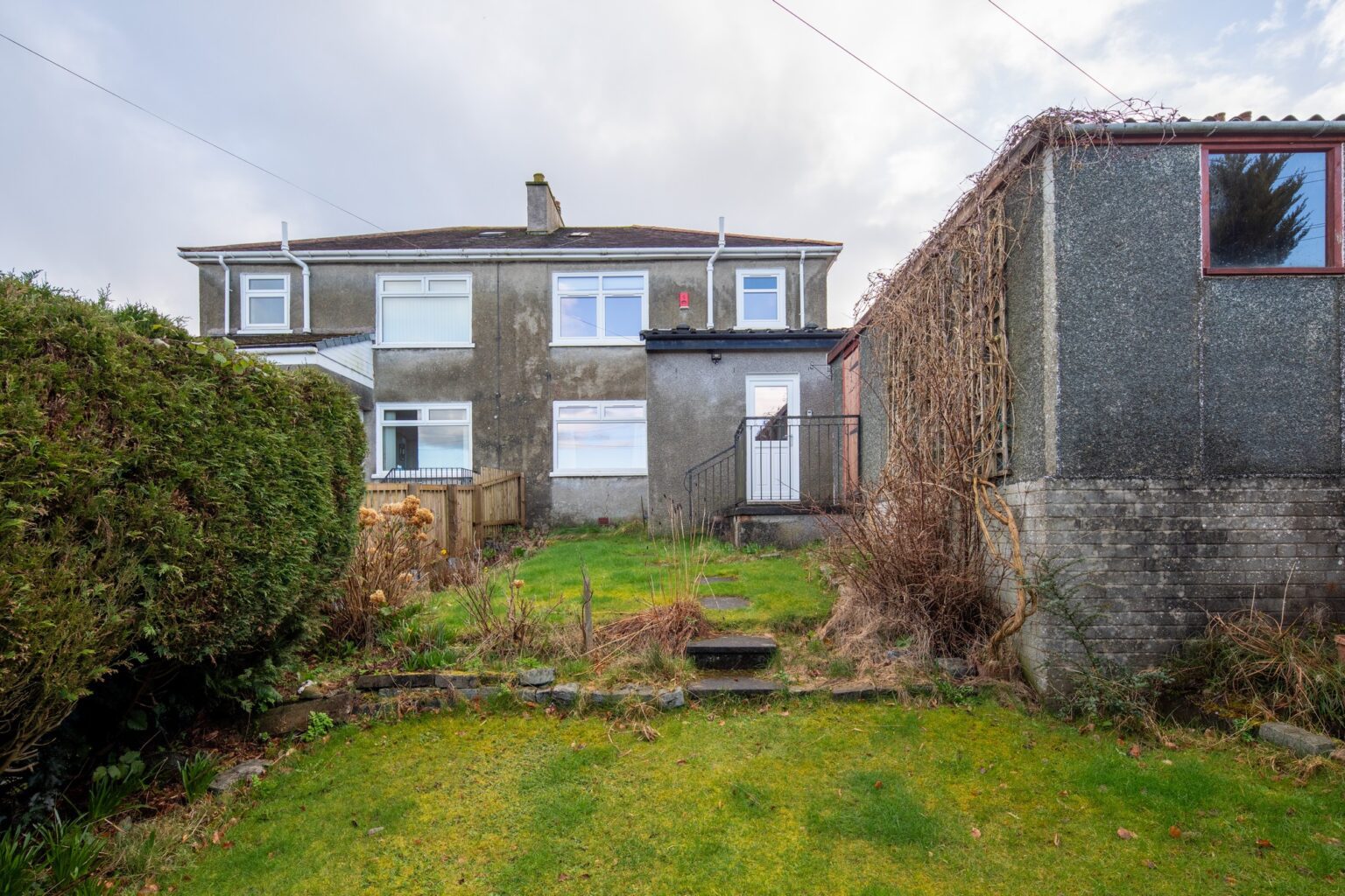 Craighill Drive, Clarkston Nicol Estate Agents